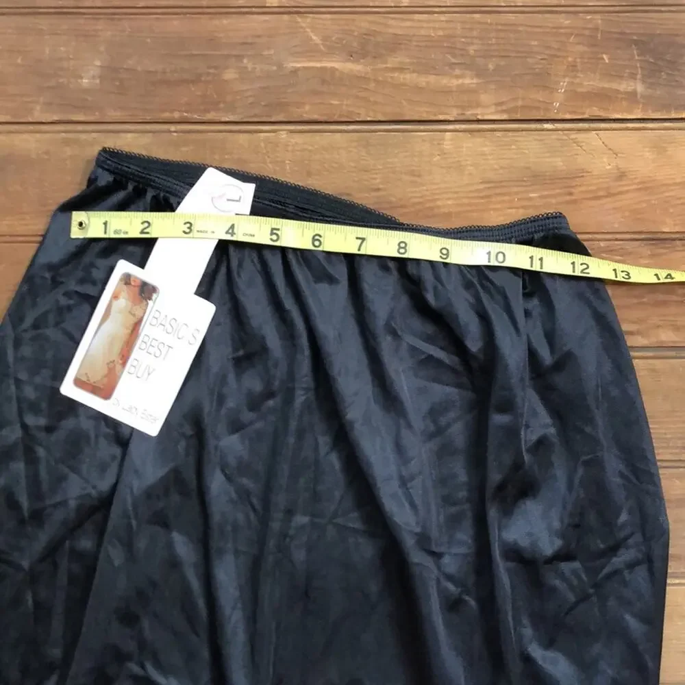 Vintage women’s black skirt slip NWT - Picture 2 of 3